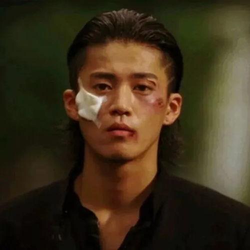 小栗旬吃瓜头像,趣味横生的明星日常