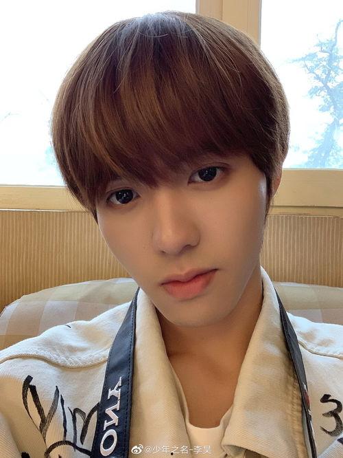 李昊直播吃瓜,揭秘娱乐圈幕后故事