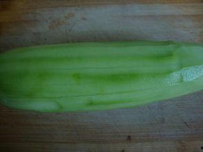 茭瓜吃削皮吗,茭瓜食用前的削皮处理技巧