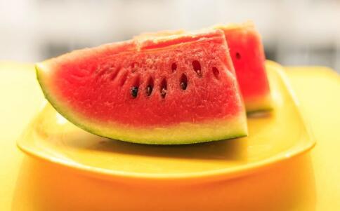 夏天吃瓜怎么拍,瓜果飘香——夏日拍瓜攻略