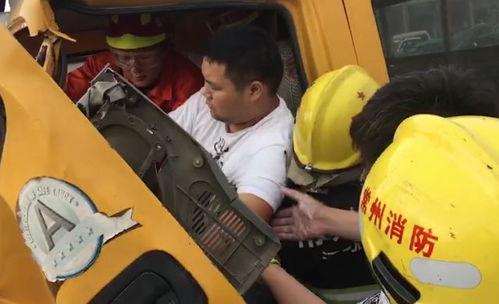 吃瓜搞笑行车安全,行车安全两不误